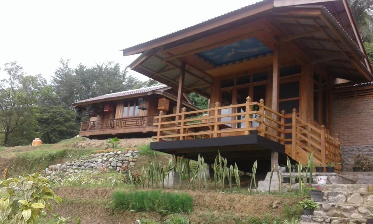 Bagoes View Cottages Maninjau 外观 照片